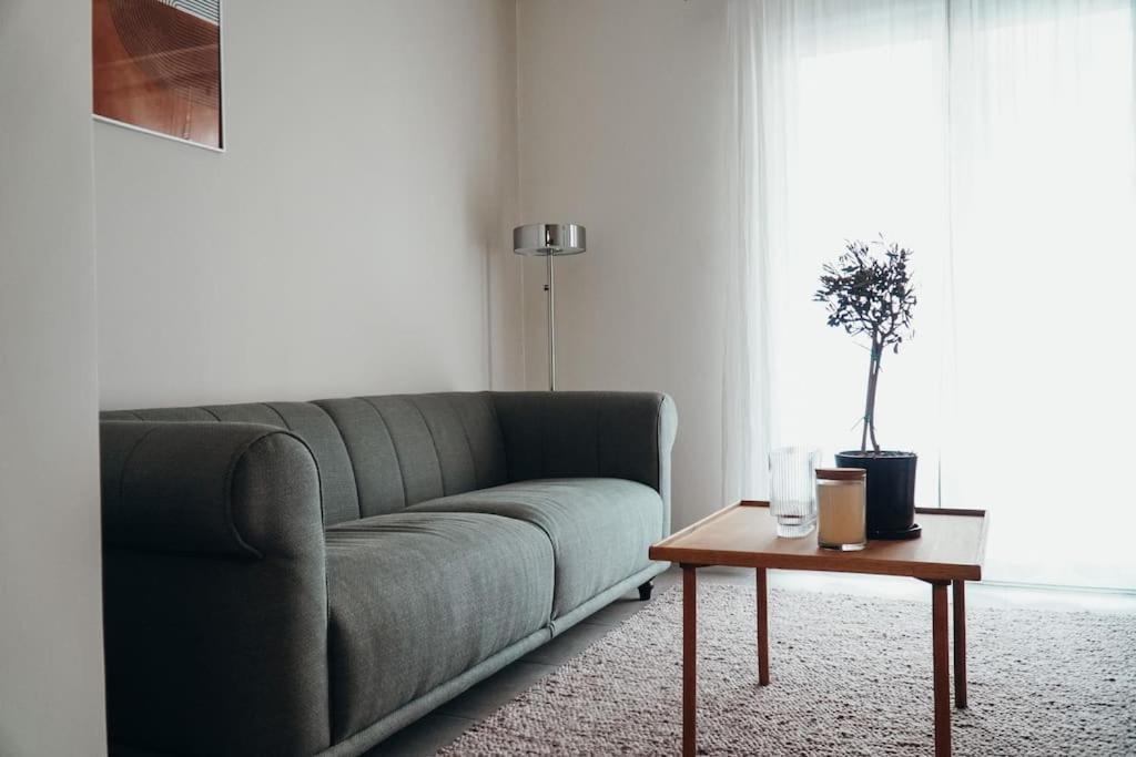 Charming Apartment In Keramikos เอเธนส์ ภายนอก รูปภาพ